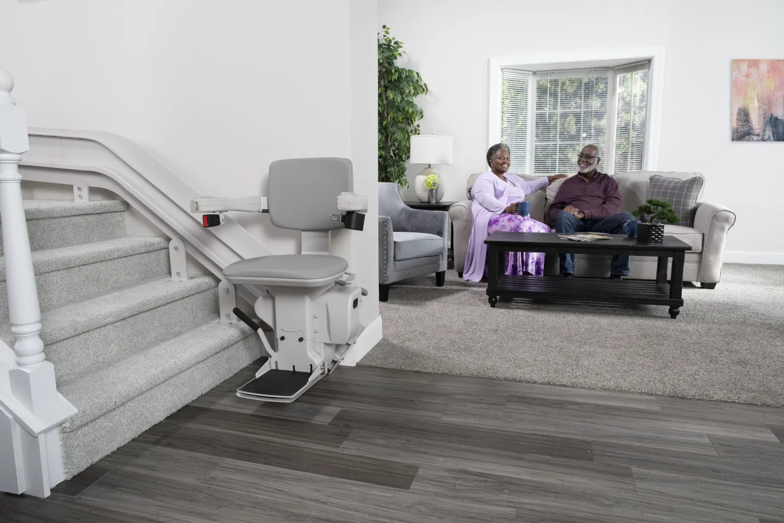Stairlifts Offered by Mobility123: Types, Brands, and Benefits