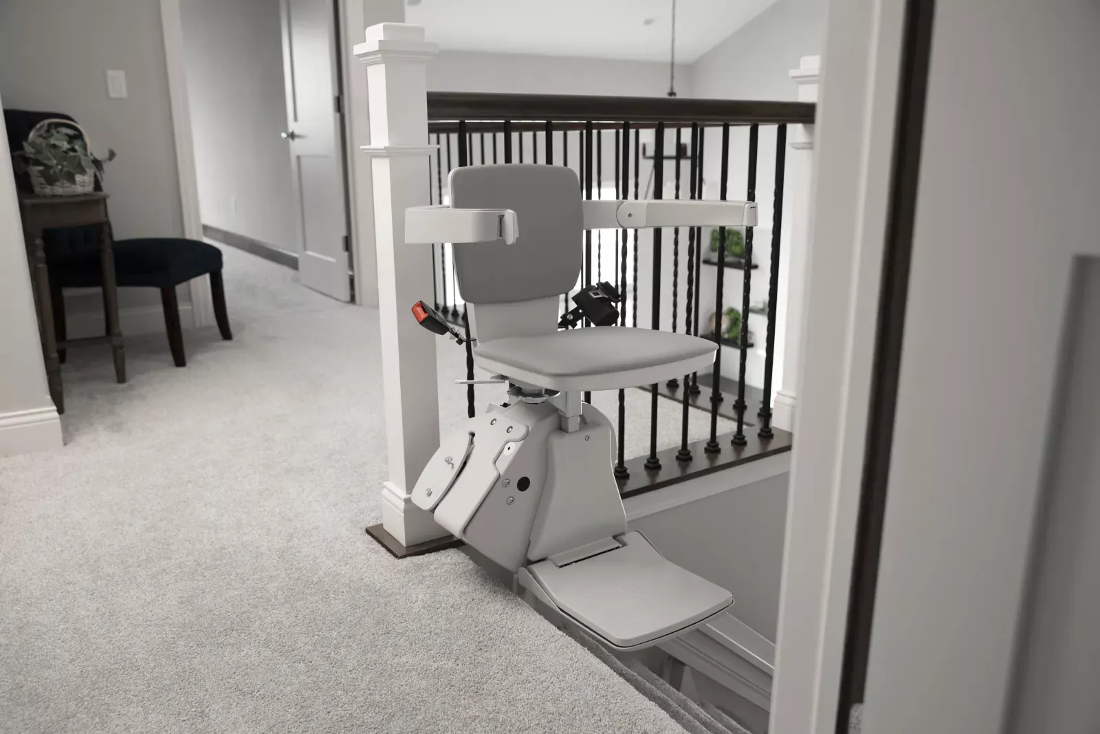 Bruno SRE-3050 Elan Straight Rail Stairlift: Technicial Specifications & Details cover